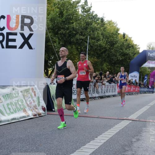 06.09.2026 - CURREX Alsterlauf Yannick Fuchs http://msf.ph/oto/10128420 06.09.2026 09:36:46 Ziel 26, 2813, 5340, 5375, 5444, 5490, 5972, 6412 meine-sportfotos.de