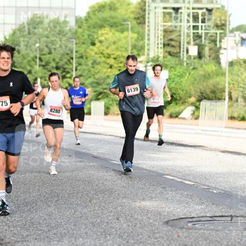 06.09.2026 - CURREX Alsterlauf Dr. Thomas Lammeyer http://msf.ph/oto/10128421 06.09.2026 09:49:06 Laufen 4375, 8280, 3289, 6139, 4742, 4301 meine-sportfotos.de