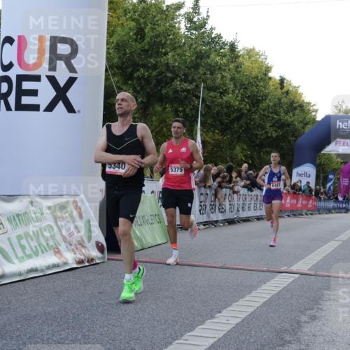 06.09.2026 - CURREX Alsterlauf Yannick Fuchs http://msf.ph/oto/10128429 06.09.2026 09:36:46 Ziel 26, 2813, 5340, 5375, 5444, 5490, 5972, 6412 meine-sportfotos.de