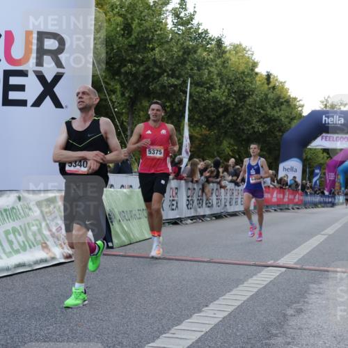 06.09.2026 - CURREX Alsterlauf Yannick Fuchs http://msf.ph/oto/10128438 06.09.2026 09:36:46 Ziel 26, 2813, 5340, 5375, 5444, 5490, 5972, 6412 meine-sportfotos.de