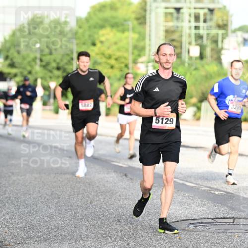 06.09.2026 - CURREX Alsterlauf Dr. Thomas Lammeyer http://msf.ph/oto/10128459 06.09.2026 09:49:09 Laufen 5882, 5129, 3289 meine-sportfotos.de