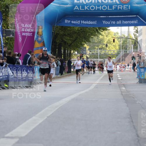 06.09.2026 - CURREX Alsterlauf Yannick Fuchs http://msf.ph/oto/10128470 06.09.2026 09:36:49 Ziel 26, 2813, 5340, 5375, 5490, 5972, 6412 meine-sportfotos.de