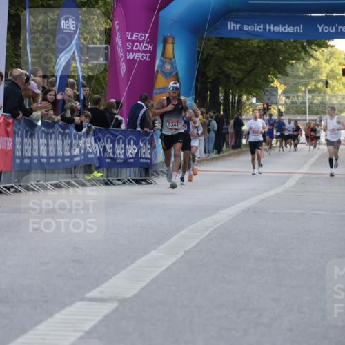 06.09.2026 - CURREX Alsterlauf Yannick Fuchs http://msf.ph/oto/10128477 06.09.2026 09:36:50 Ziel 26, 2813, 5340, 5375, 5490, 5972, 6412 meine-sportfotos.de