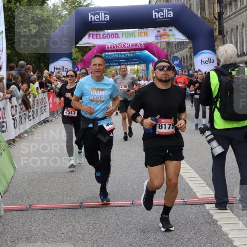 06.09.2026 - CURREX Alsterlauf Strokosch-Dieckow http://msf.ph/oto/10128492 06.09.2026 10:02:11 Ziel 2389, 2513, 2700, 3090, 3547, 3728, 3800, 3883, 4097, 4734, 5013, 5109, 5466, 5485, 5728, 6383, 8175 meine-sportfotos.de
