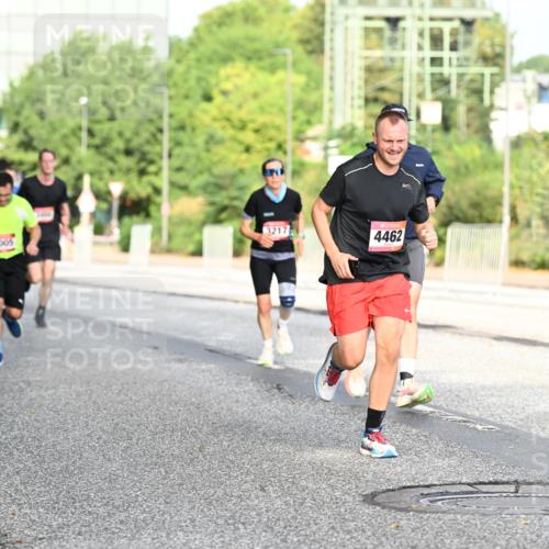 06.09.2026 - CURREX Alsterlauf Dr. Thomas Lammeyer http://msf.ph/oto/10128516 06.09.2026 09:49:15 Laufen 4005, 3217, 4462 meine-sportfotos.de