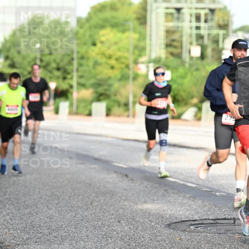 06.09.2026 - CURREX Alsterlauf Dr. Thomas Lammeyer http://msf.ph/oto/10128523 06.09.2026 09:49:16 Laufen 275, 4462 meine-sportfotos.de