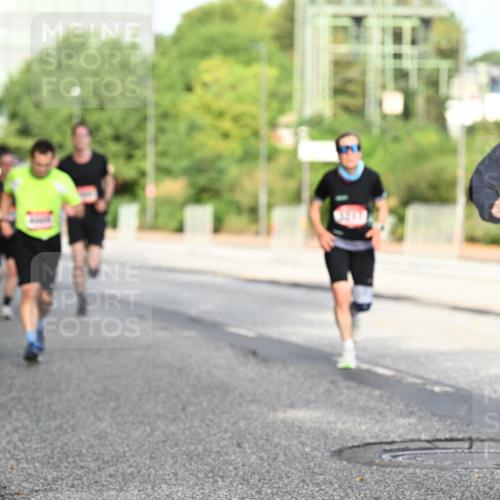 06.09.2026 - CURREX Alsterlauf Dr. Thomas Lammeyer http://msf.ph/oto/10128529 06.09.2026 09:49:16 Laufen 2758 meine-sportfotos.de