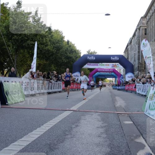 06.09.2026 - CURREX Alsterlauf Yannick Fuchs http://msf.ph/oto/10128579 06.09.2026 09:37:00 Ziel 5344, 5535, 5613 meine-sportfotos.de