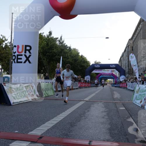 06.09.2026 - CURREX Alsterlauf Yannick Fuchs http://msf.ph/oto/10128640 06.09.2026 09:37:02 Ziel 5344, 5535, 5613 meine-sportfotos.de
