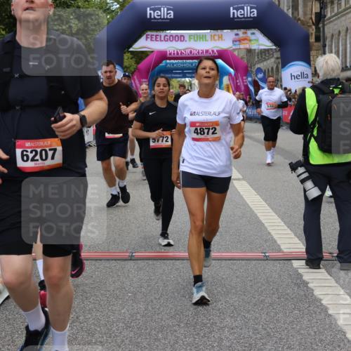 06.09.2026 - CURREX Alsterlauf Strokosch-Dieckow http://msf.ph/oto/10128652 06.09.2026 10:02:20 Ziel 2147, 2389, 2700, 3613, 3728, 4363, 4459, 4817, 4872, 5075, 5079, 5109, 5328, 5539, 5540, 5728, 5772, 5893, 6207, 6383 meine-sportfotos.de