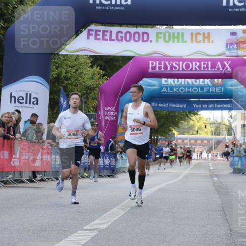 06.09.2026 - CURREX Alsterlauf Yannick Fuchs http://msf.ph/oto/10128690 06.09.2026 09:37:04 Ziel 5344, 5535, 5613, 6005, 6006 meine-sportfotos.de