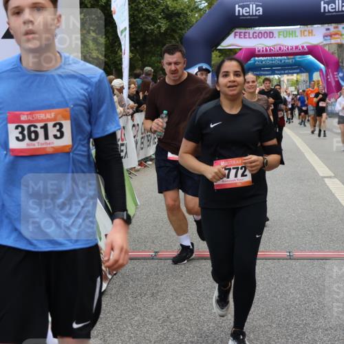 06.09.2026 - CURREX Alsterlauf Strokosch-Dieckow http://msf.ph/oto/10128723 06.09.2026 10:02:21 Ziel 2147, 2389, 2700, 3447, 3613, 3728, 4363, 4459, 4817, 4872, 5075, 5079, 5109, 5328, 5539, 5540, 5655, 5772, 5893, 6207, 6383 meine-sportfotos.de