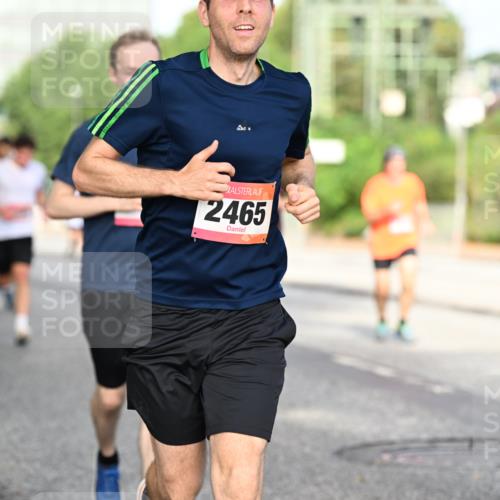06.09.2026 - CURREX Alsterlauf Dr. Thomas Lammeyer http://msf.ph/oto/10128776 06.09.2026 09:49:46 Laufen 2465, 2464 meine-sportfotos.de