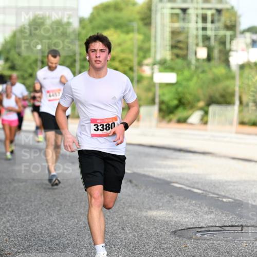 06.09.2026 - CURREX Alsterlauf Dr. Thomas Lammeyer http://msf.ph/oto/10128804 06.09.2026 09:49:49 Laufen 4457, 3380 meine-sportfotos.de