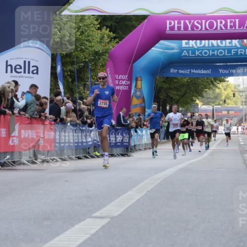 06.09.2026 - CURREX Alsterlauf Yannick Fuchs http://msf.ph/oto/10128852 06.09.2026 09:37:13 Ziel 6005, 6006, 6008 meine-sportfotos.de