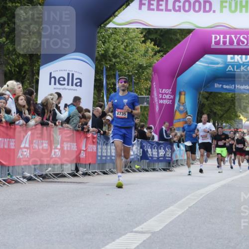 06.09.2026 - CURREX Alsterlauf Yannick Fuchs http://msf.ph/oto/10128866 06.09.2026 09:37:14 Ziel 6005, 6006, 6008 meine-sportfotos.de