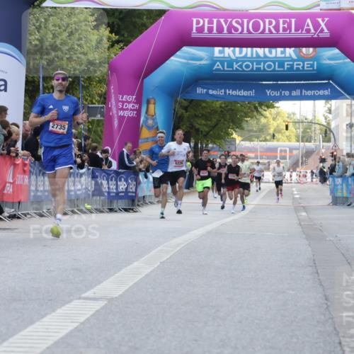06.09.2026 - CURREX Alsterlauf Yannick Fuchs http://msf.ph/oto/10128879 06.09.2026 09:37:15 Ziel 6005, 6006, 6008 meine-sportfotos.de
