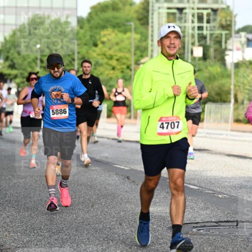 06.09.2026 - CURREX Alsterlauf Dr. Thomas Lammeyer http://msf.ph/oto/10128893 06.09.2026 09:49:58 Laufen 1, 3395, 5886, 4707 meine-sportfotos.de