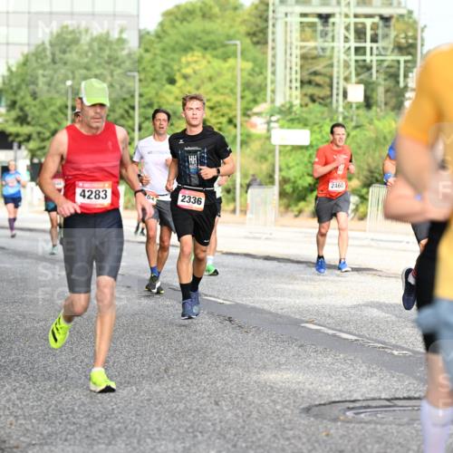 06.09.2026 - CURREX Alsterlauf Dr. Thomas Lammeyer http://msf.ph/oto/10128955 06.09.2026 09:50:04 Laufen 5119, 4283, 04, 2336, 4620, 2460 meine-sportfotos.de