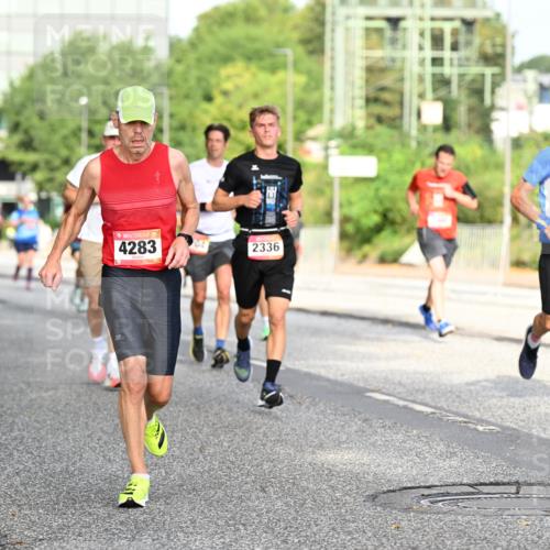 06.09.2026 - CURREX Alsterlauf Dr. Thomas Lammeyer http://msf.ph/oto/10128958 06.09.2026 09:50:04 Laufen 4283, 2336, 2561 meine-sportfotos.de