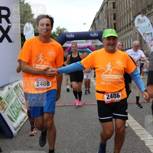 06.09.2026 - CURREX Alsterlauf Strokosch-Dieckow http://msf.ph/oto/10129037 06.09.2026 10:02:37 Ziel 2135, 2304, 2486, 2488, 2702, 2886, 2954, 3028, 3042, 3089, 3221, 3222, 3532, 3584, 3790, 3858, 3882, 4173, 4263, 4285, 4325, 4550, 4594, 4624, 5379, 5517, 5908, 6120, 6174, 6203, 6431, 8121, 8244, 8268, 8331 meine-sportfotos.de