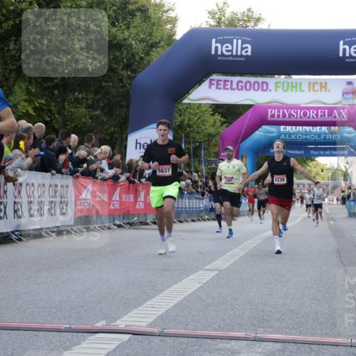 06.09.2026 - CURREX Alsterlauf Yannick Fuchs http://msf.ph/oto/10129099 06.09.2026 09:37:25 Ziel 2735, 5637, 6008, 6057, 6226, 6238 meine-sportfotos.de