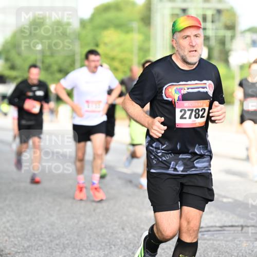 06.09.2026 - CURREX Alsterlauf Dr. Thomas Lammeyer http://msf.ph/oto/10129124 06.09.2026 09:50:21 Laufen 2782 meine-sportfotos.de