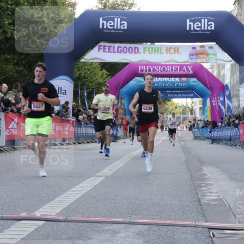 06.09.2026 - CURREX Alsterlauf Yannick Fuchs http://msf.ph/oto/10129127 06.09.2026 09:37:26 Ziel 2391, 2735, 3809, 5637, 6057, 6226, 6238 meine-sportfotos.de