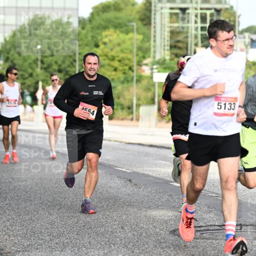 06.09.2026 - CURREX Alsterlauf Dr. Thomas Lammeyer http://msf.ph/oto/10129138 06.09.2026 09:50:23 Laufen 5133, 51, 554, 991, 72 meine-sportfotos.de
