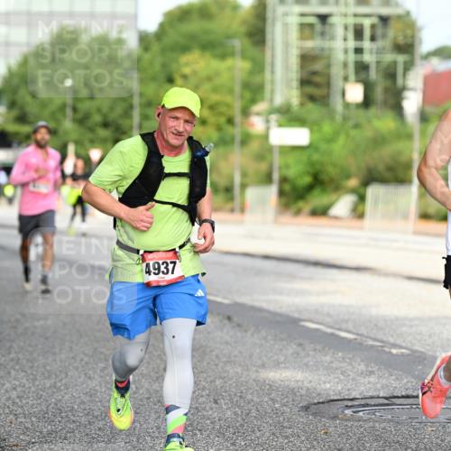 06.09.2026 - CURREX Alsterlauf Dr. Thomas Lammeyer http://msf.ph/oto/10129189 06.09.2026 09:50:28 Laufen 4937, 2518 meine-sportfotos.de