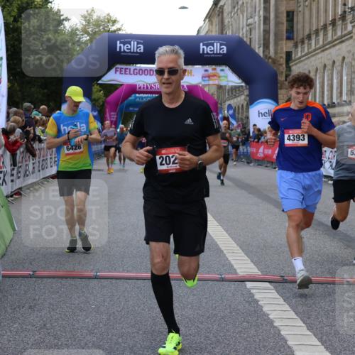 06.09.2026 - CURREX Alsterlauf Strokosch-Dieckow http://msf.ph/oto/10129211 06.09.2026 09:50:09 Ziel 2020, 2256, 2639, 3739, 4083, 4101, 4105, 4393, 4435, 5191, 5316, 5628, 5744, 5834, 6157, 6274, 6428 meine-sportfotos.de