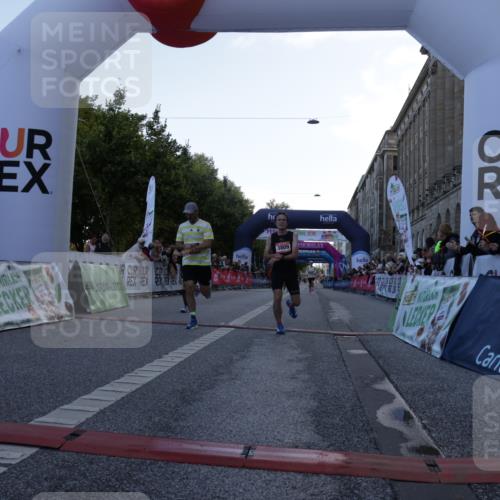 06.09.2026 - CURREX Alsterlauf Yannick Fuchs http://msf.ph/oto/10129215 06.09.2026 09:37:30 Ziel 2391, 3040, 3809, 5637, 6057, 6226, 6238 meine-sportfotos.de
