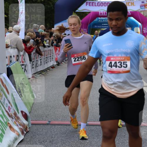 06.09.2026 - CURREX Alsterlauf Strokosch-Dieckow http://msf.ph/oto/10129298 06.09.2026 09:50:15 Ziel 2256, 2639, 2720, 3333, 3455, 3488, 3739, 4083, 4101, 4393, 4435, 4541, 5191, 5264, 5316, 5326, 5949, 5981, 6077, 6248, 6274, 6428 meine-sportfotos.de