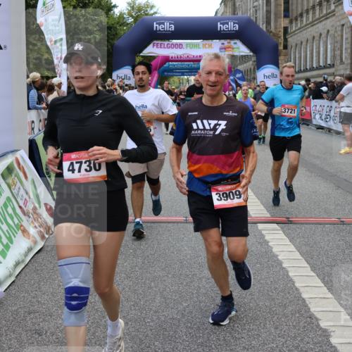 06.09.2026 - CURREX Alsterlauf Strokosch-Dieckow http://msf.ph/oto/10129310 06.09.2026 10:03:02 Ziel 2687, 3096, 3338, 3721, 3909, 4345, 4348, 4474, 4475, 4730, 4922, 5465, 5771, 5780, 5865, 5866, 5903, 6046, 6049, 6379, 6398, 8100 meine-sportfotos.de