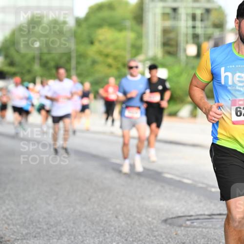 06.09.2026 - CURREX Alsterlauf Dr. Thomas Lammeyer http://msf.ph/oto/10129428 06.09.2026 09:50:53 Laufen 6234 meine-sportfotos.de