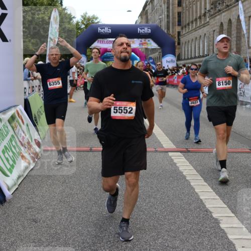 06.09.2026 - CURREX Alsterlauf Strokosch-Dieckow http://msf.ph/oto/10129464 06.09.2026 10:03:23 Ziel 2280, 2323, 2334, 2522, 2740, 2741, 3131, 3625, 3874, 5025, 5054, 5330, 5552, 5651, 6050, 6345, 6355, 6377, 8150 meine-sportfotos.de