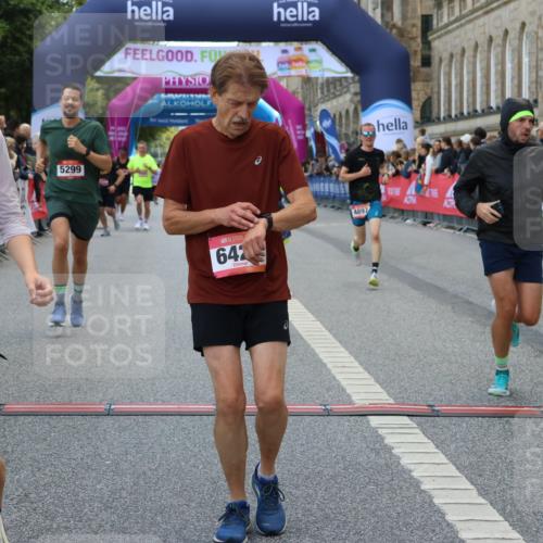 06.09.2026 - CURREX Alsterlauf Strokosch-Dieckow http://msf.ph/oto/10129466 06.09.2026 09:50:32 Ziel 2411, 2506, 2878, 2937, 3044, 4568, 4755, 4897, 5299, 5631, 5946, 6427, 8156 meine-sportfotos.de