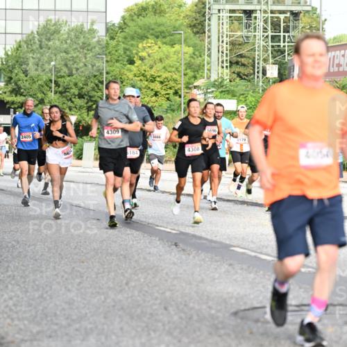 06.09.2026 - CURREX Alsterlauf Dr. Thomas Lammeyer http://msf.ph/oto/10129491 06.09.2026 09:51:01 Laufen 2530, 3393, 6016, 2405, 565, 4309, 5184, 5666, 4308, 5696, 8179, 287 meine-sportfotos.de
