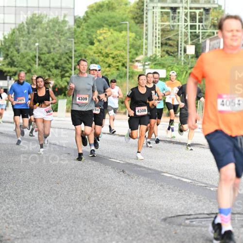 06.09.2026 - CURREX Alsterlauf Dr. Thomas Lammeyer http://msf.ph/oto/10129492 06.09.2026 09:51:01 Laufen 2530, 339, 6016, 2405, 56, 4309, 84, 4308, 8179, 90, 4054 meine-sportfotos.de