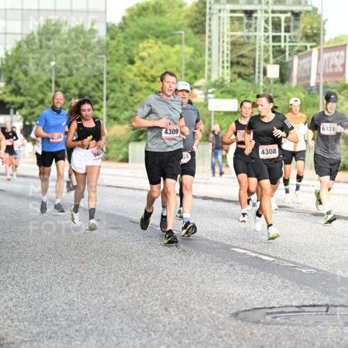 06.09.2026 - CURREX Alsterlauf Dr. Thomas Lammeyer http://msf.ph/oto/10129502 06.09.2026 09:51:02 Laufen 39, 6016, 05, 56, 2, 4309, 4308, 6331, 6329 meine-sportfotos.de