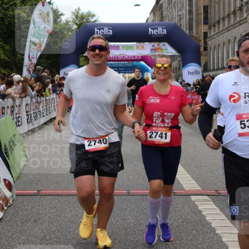 06.09.2026 - CURREX Alsterlauf Strokosch-Dieckow http://msf.ph/oto/10129571 06.09.2026 10:03:29 Ziel 2280, 2323, 2334, 2447, 2522, 2740, 2741, 2820, 3227, 3252, 3367, 3625, 3874, 4777, 5330, 5360, 5408, 5461, 5651, 6290, 6345, 6355, 8022, 8150, 8279 meine-sportfotos.de