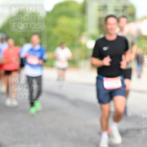 06.09.2026 - CURREX Alsterlauf Dr. Thomas Lammeyer http://msf.ph/oto/10129615 06.09.2026 09:51:15 Laufen  meine-sportfotos.de