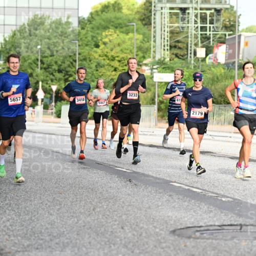 06.09.2026 - CURREX Alsterlauf Dr. Thomas Lammeyer http://msf.ph/oto/10129705 06.09.2026 09:51:25 Laufen 3629, 5657, 3410, 5447, 3233, 61, 2179 meine-sportfotos.de