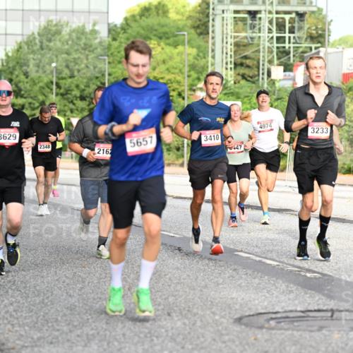 06.09.2026 - CURREX Alsterlauf Dr. Thomas Lammeyer http://msf.ph/oto/10129723 06.09.2026 09:51:27 Laufen 2397, 3629, 2348, 5657, 3410, 2162, 447, 4974, 3233, 6194 meine-sportfotos.de