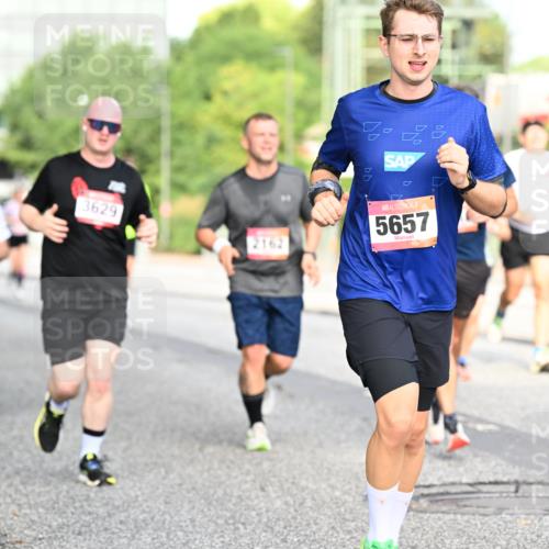 06.09.2026 - CURREX Alsterlauf Dr. Thomas Lammeyer http://msf.ph/oto/10129736 06.09.2026 09:51:28 Laufen 2587, 3629, 2162, 5657 meine-sportfotos.de