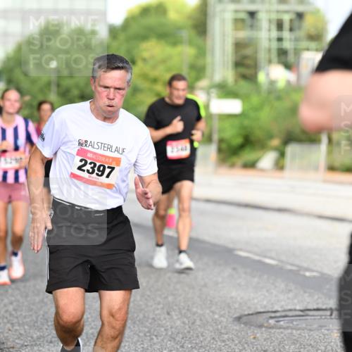 06.09.2026 - CURREX Alsterlauf Dr. Thomas Lammeyer http://msf.ph/oto/10129760 06.09.2026 09:51:31 Laufen 2397 meine-sportfotos.de