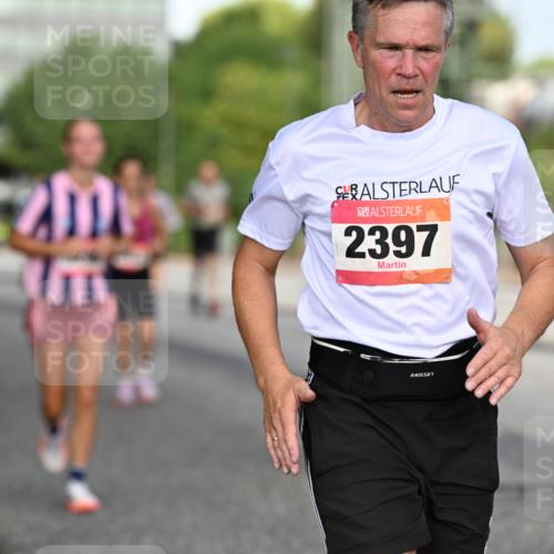 06.09.2026 - CURREX Alsterlauf Dr. Thomas Lammeyer http://msf.ph/oto/10129769 06.09.2026 09:51:32 Laufen 2, 2397 meine-sportfotos.de