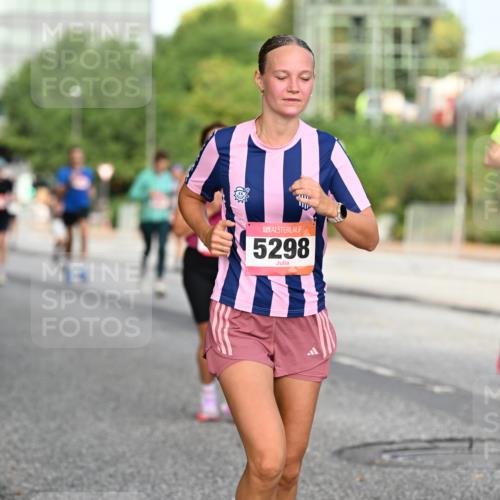 06.09.2026 - CURREX Alsterlauf Dr. Thomas Lammeyer http://msf.ph/oto/10129783 06.09.2026 09:51:33 Laufen 5298 meine-sportfotos.de