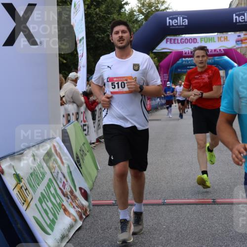 06.09.2026 - CURREX Alsterlauf Strokosch-Dieckow http://msf.ph/oto/10129840 06.09.2026 09:50:58 Ziel 2008, 2200, 2594, 2803, 3073, 3152, 3279, 3423, 3468, 3498, 3664, 3700, 4070, 4317, 4687, 5101, 5102, 5480, 6182, 6277 meine-sportfotos.de
