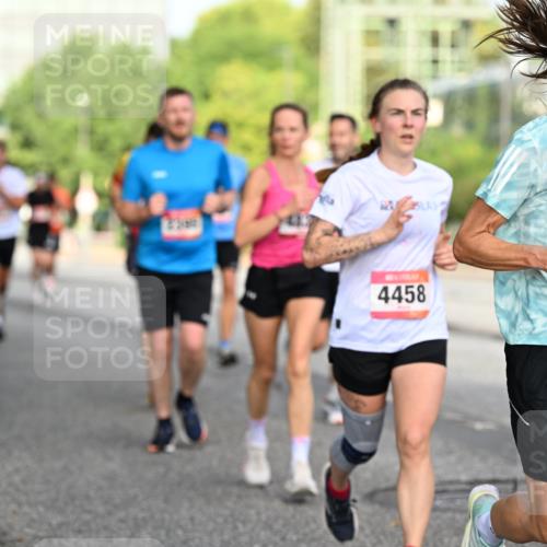 06.09.2026 - CURREX Alsterlauf Dr. Thomas Lammeyer http://msf.ph/oto/10129916 06.09.2026 09:51:52 Laufen 4458, 216 meine-sportfotos.de